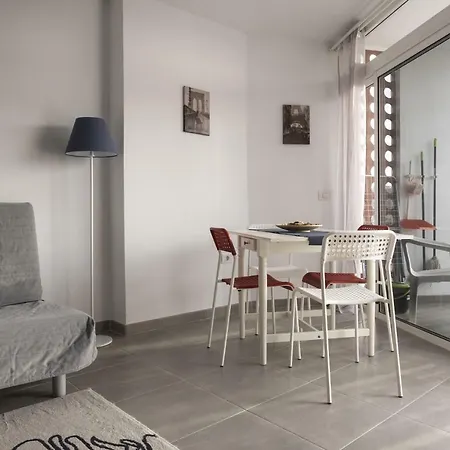 Apartment Full Center Of Americas, Renovated, High Floor *